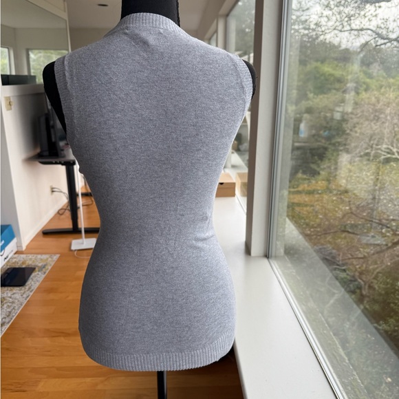 NEW Urban Behavior 81% Cotton Sweater Vest, XS - Picture 3 of 8